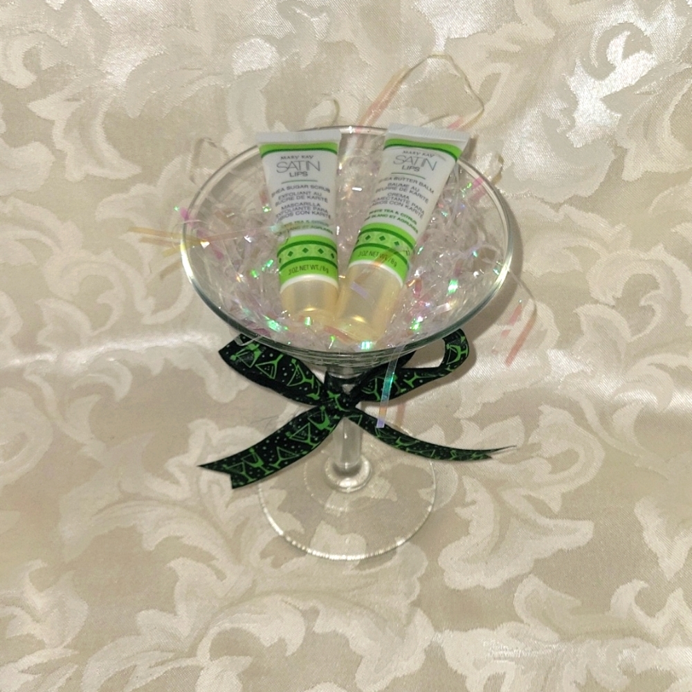MK "LIP-TINI" SATIN LIPS GIFT SET